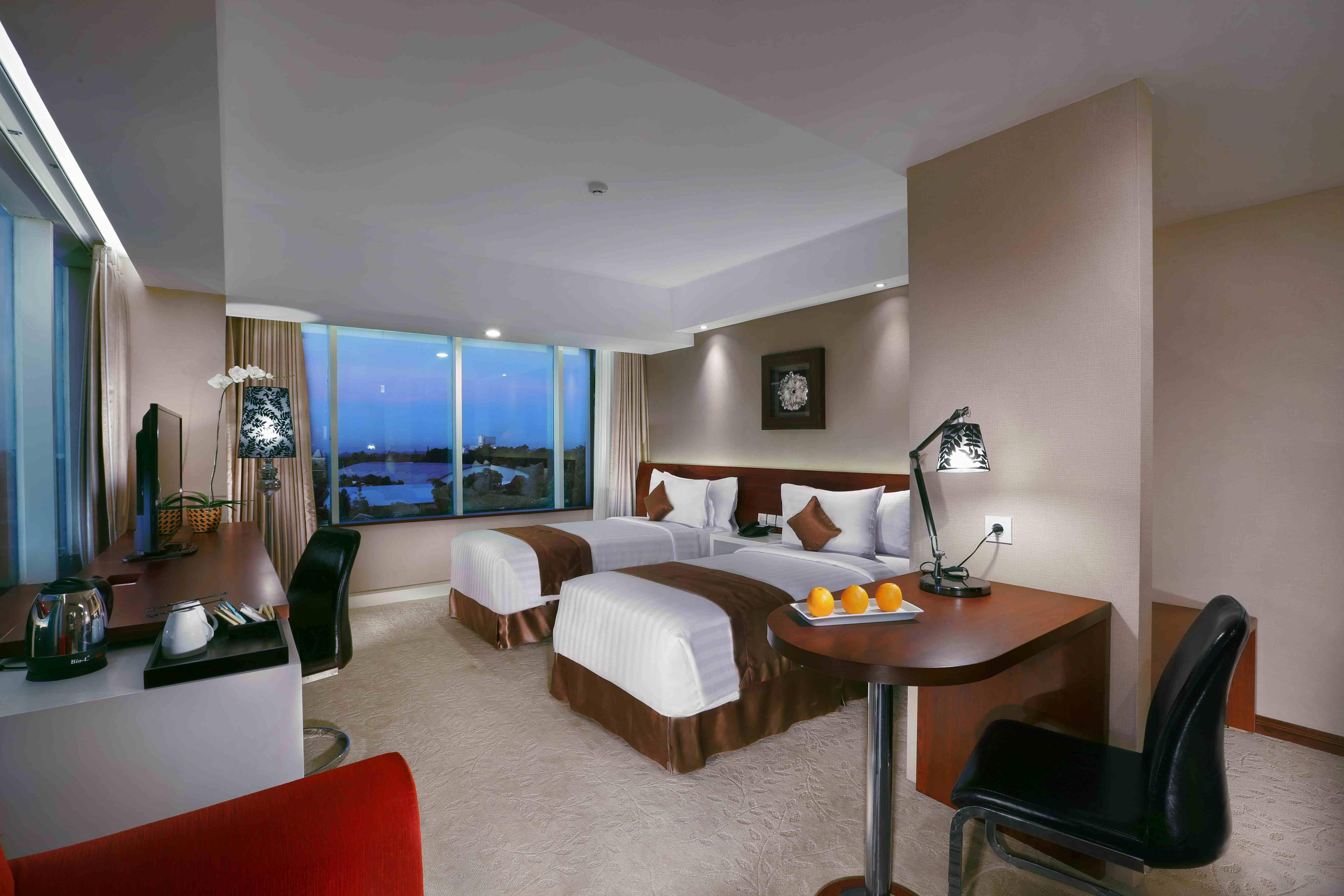 The Alana Yogyakarta Hotel And Convention Center Sleman  Exterior foto