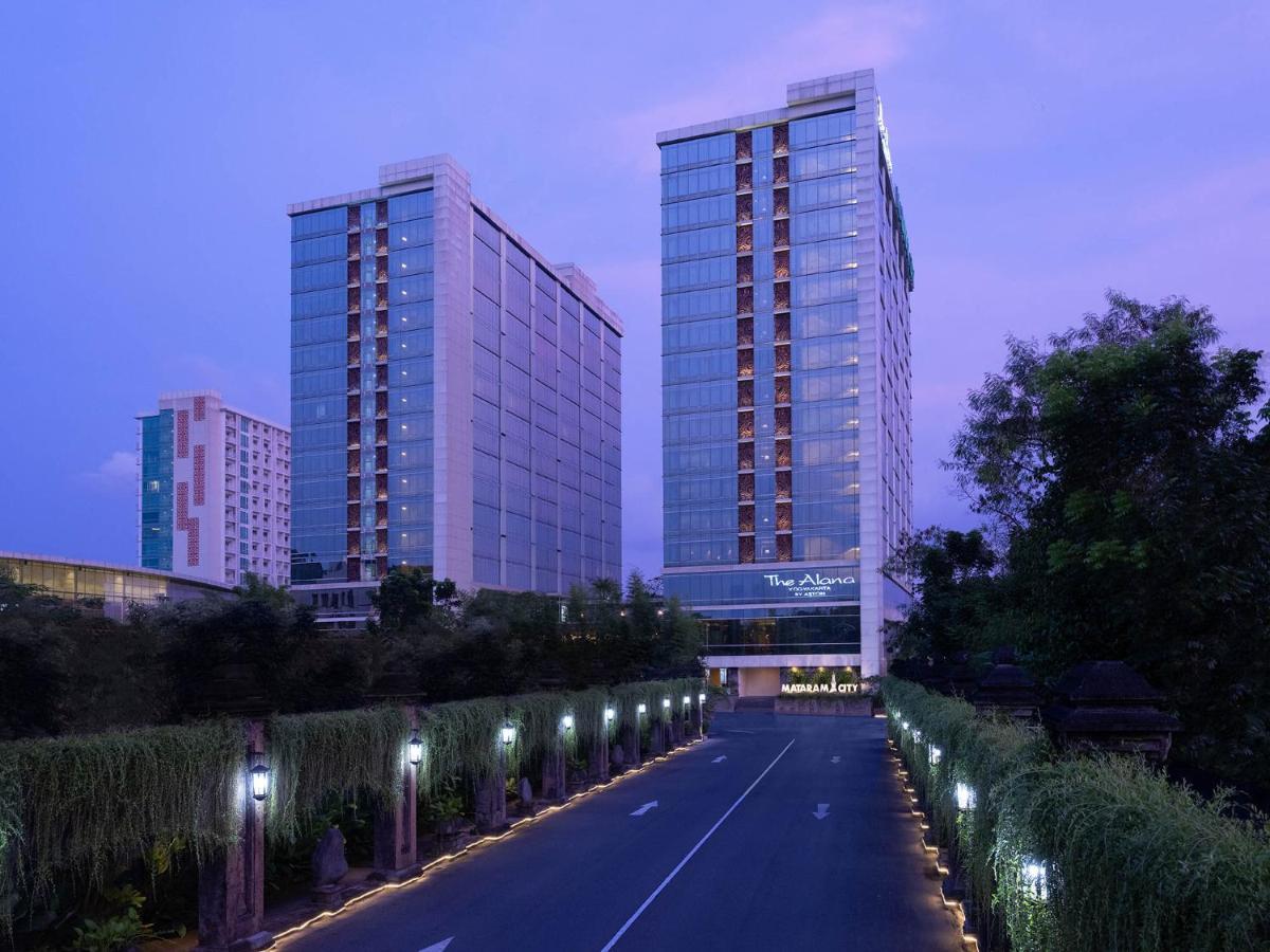 The Alana Yogyakarta Hotel And Convention Center Sleman  Exterior foto